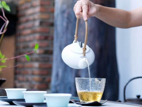 Ceaiul verde, cum ajută la slăbit